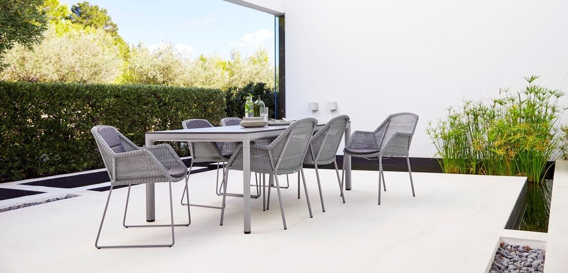 Breeze Stuhl und Pure Table] - ]