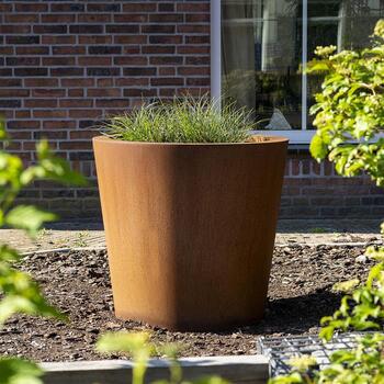CONIC Standard aus Cortenstahl Höhe 60 cm