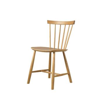 Stuhl J46 Eiche