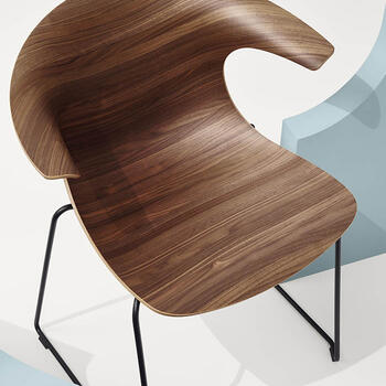 STÜHLE AUS HOLZ