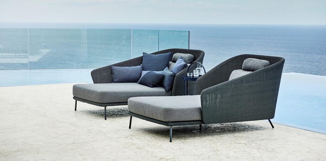 Mega Daybed] - ]