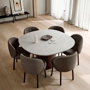 Ovata Dining Table
