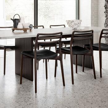VIPP496 SQUARE TABLE